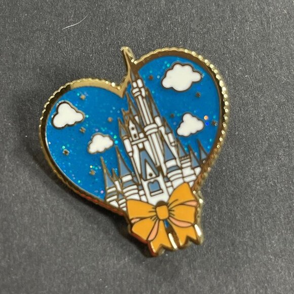 Cinderella Castle Lapel Pin Princess Heart Bow Brooch Badge Jewelry Accessories - Picture 7 of 10